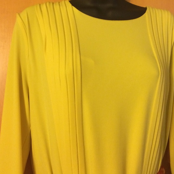 Calvin Klein yellow dress - Picture 3 of 4