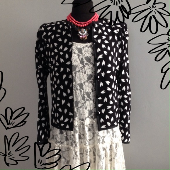 Saint Laurent Jackets & Blazers - 🎉HP 11/10 Saint Laurent Vintage B/W Blazer