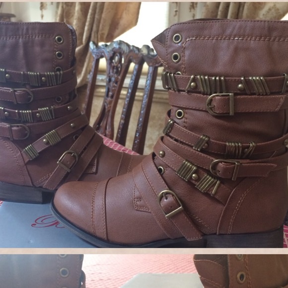 Breckelles Boots - Short tan boots by Viviglam 💞🌹Sale✂️🔥✂️Last 1🔥