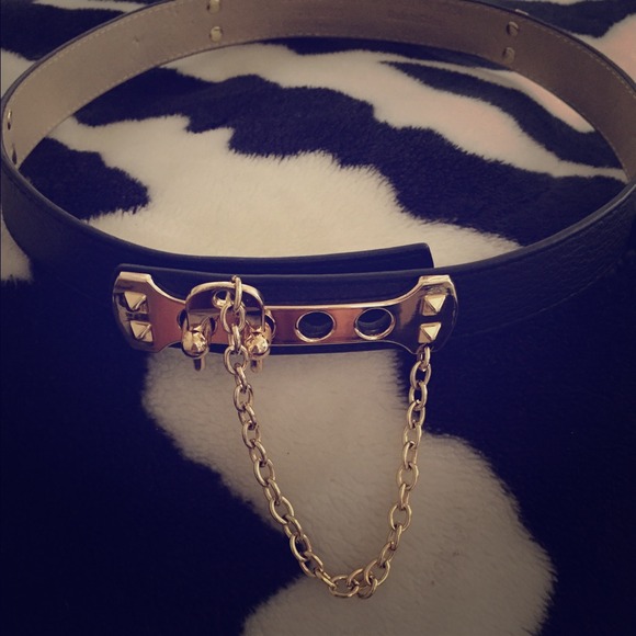 Bcbg toggle belt