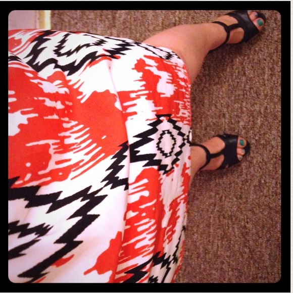 Donated!! Aztec Tribal hi-low dress - Picture 4 of 4