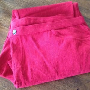 Simply Vera, Red Jeggins