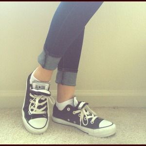 Black converse all stars