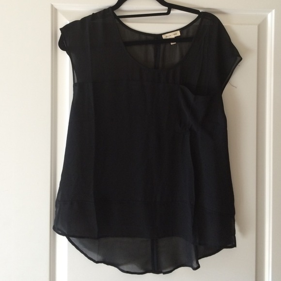 Silence + Noise black top