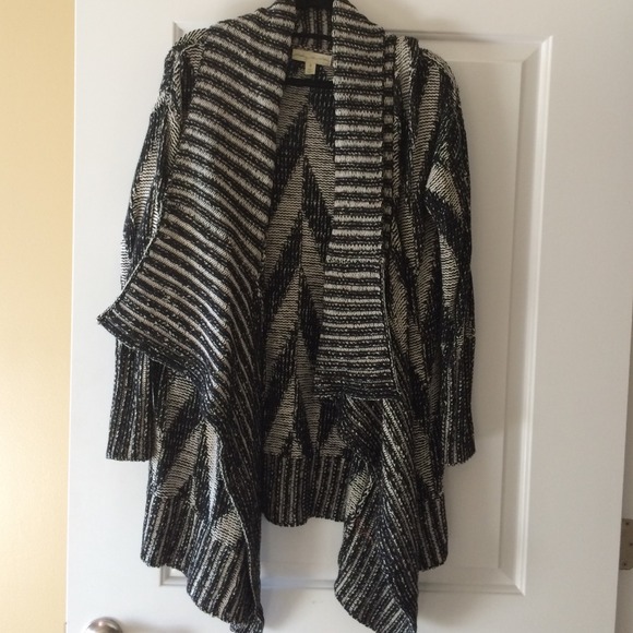Patterned open front sweater