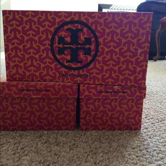 Tory Burch shoe boxes "authentic"