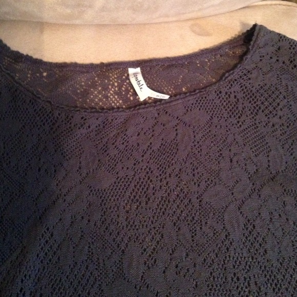 Aero tee - Picture 2 of 2