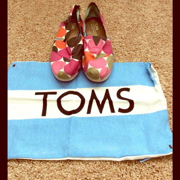 Polka Dot TOMS