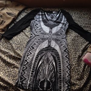 Tight fitted black n white dress