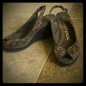 Slingback wedge sandal. Rocketdog. Light brown