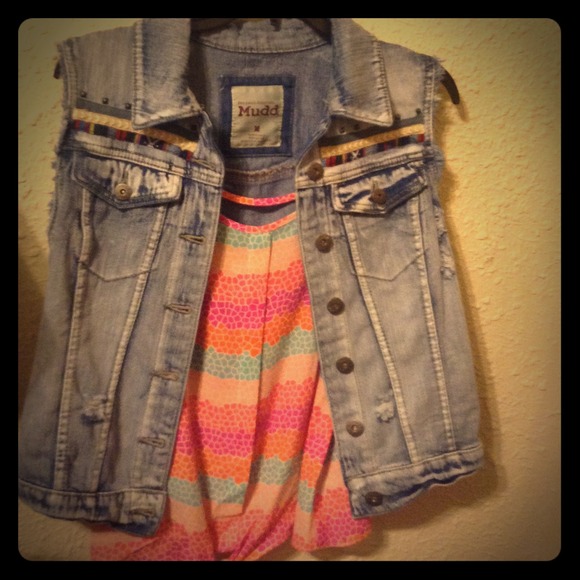 2 piece- top and denim vest