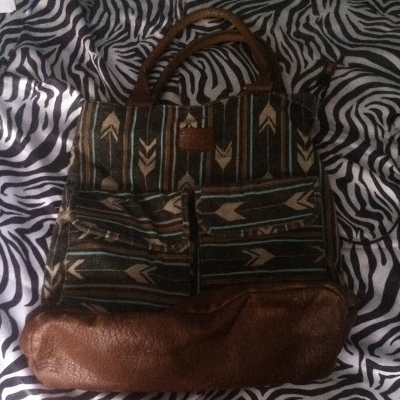 Pac sun Bill-A-Bong Aztec bag