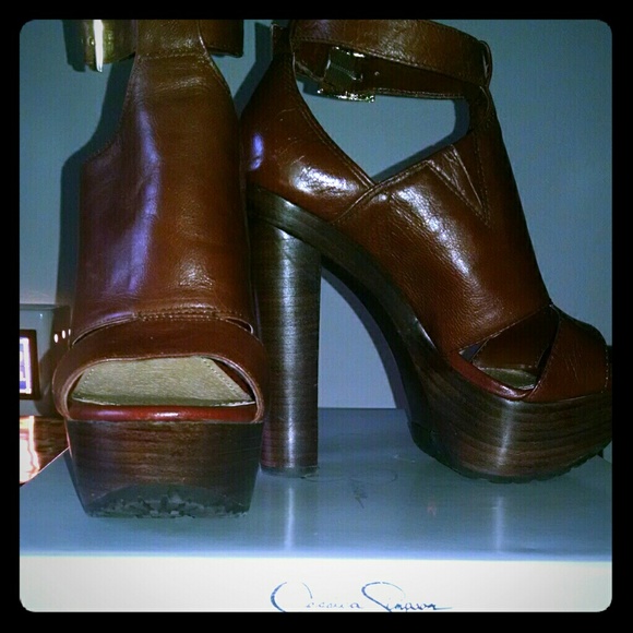 Jessica Simpson Kylie Platforms