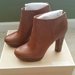 Michael Kors Lesly Bootie