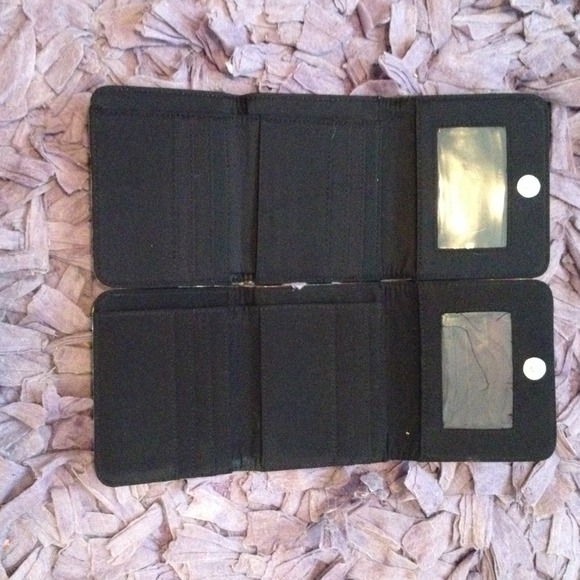 Wallet - Picture 3 of 3