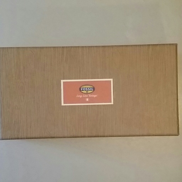 Fossil Wallet Authentic - Picture 3 of 3