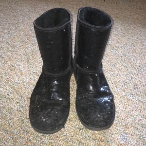 Size 9 short black sparkly UGGS