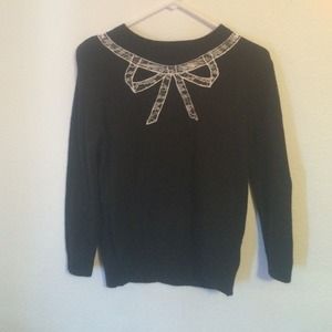Black Sweater w/ White Lace Bow and Buttons(back)