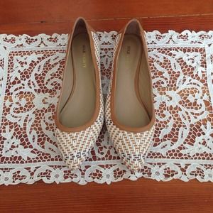 Woven flats!