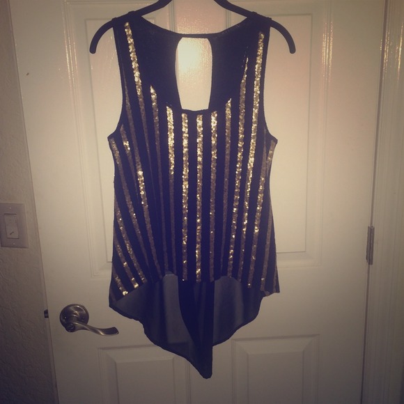 Black and Gold Hi Lo