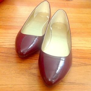 Patent leather flats