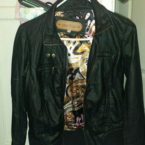 MISS POSH!! LIKE LEATHER JACKET!!