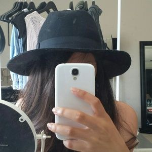 Black felt hat
