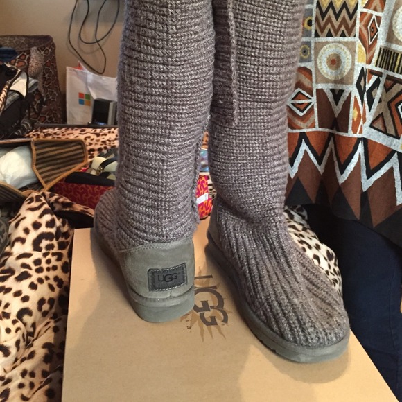Ugg boots size 7 with box