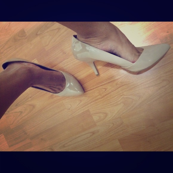 *Reserved* Nude heels by zigisoho