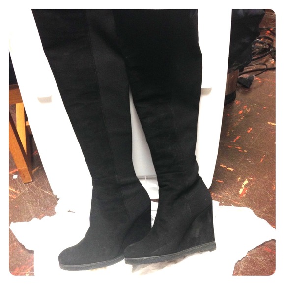 Stuart Weitzman Demiswoon boot