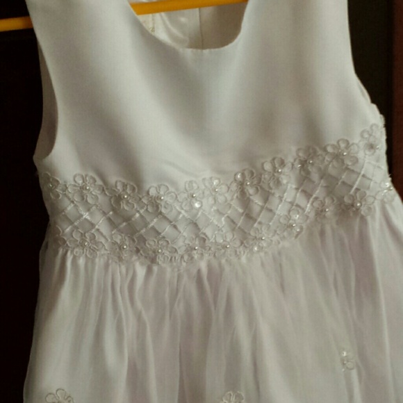 Little Girls white dress sz 4T