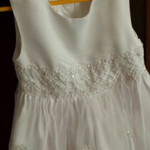 Little Girls white dress sz 4T