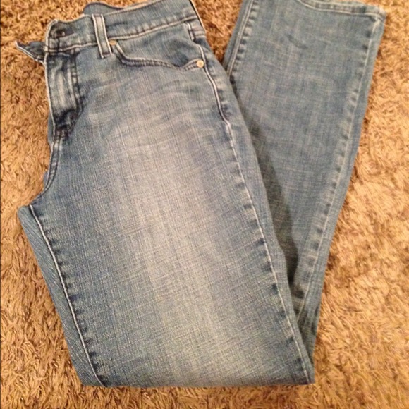 Levi Straus 505 straight leg Jeans size 6M