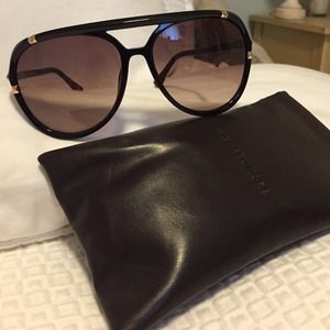 Brand new Michael Kors aviator sunglasses w case