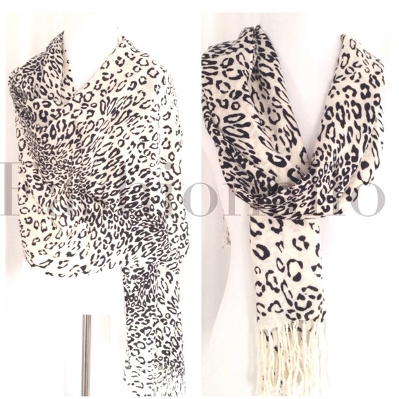 ❗️Sale❗️Gorgeous Animal Print Scarf/Shawl - Picture 2 of 4