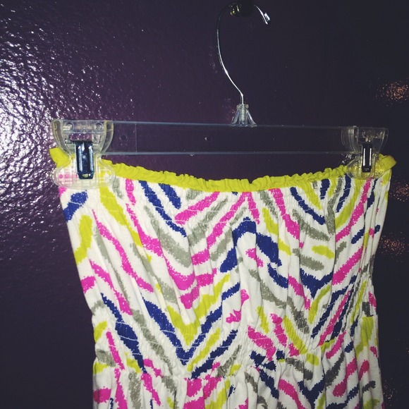 Strapless top by lost! - Picture 3 of 3