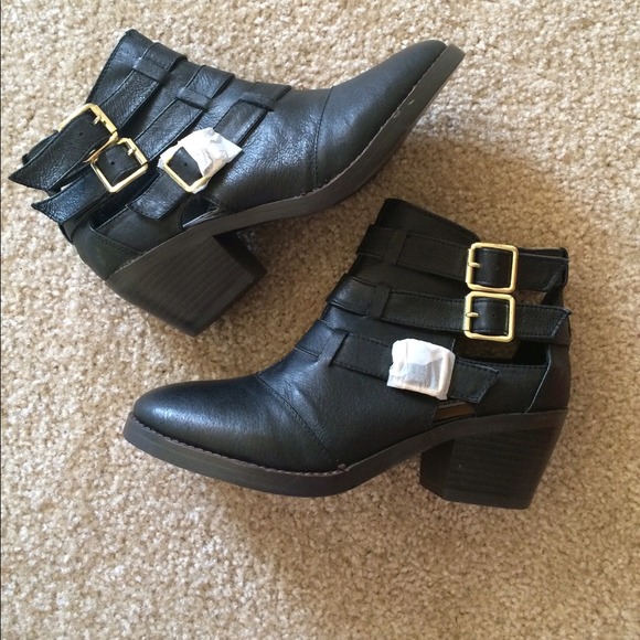Steve Madden Repo Buckle Boots Size 7.5