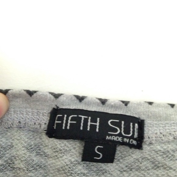 Aztec sweater - Picture 2 of 2