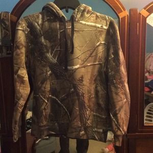 Realtree camo sweatshirt