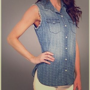 True Religion Sleeveless Woven Shirt NWOT