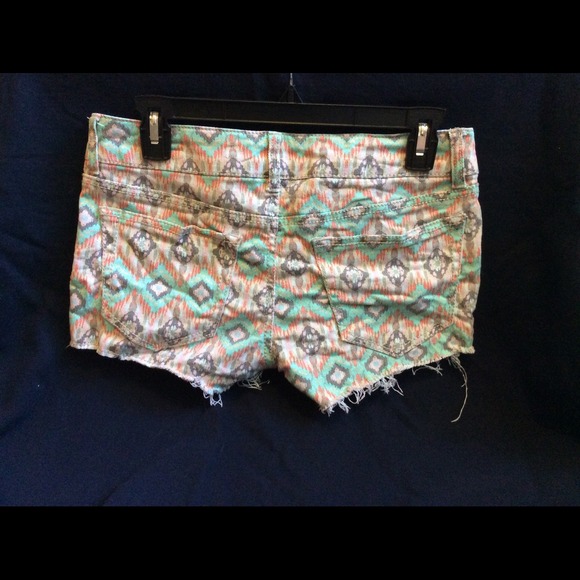 Aztec Shorts - Picture 2 of 2
