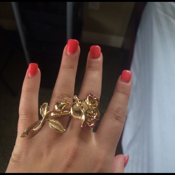 Cute rose ring