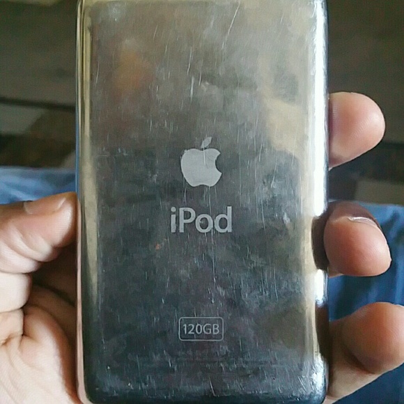 Ipod classic 120GB - Picture 2 of 4