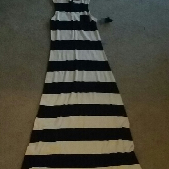 Tommy Hilfiger Maxi Dress - Picture 2 of 3