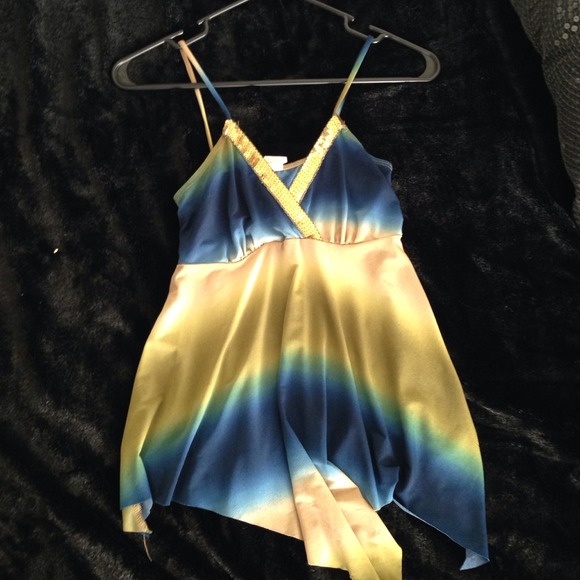 ✨Ombré Gold Sequin top🌴