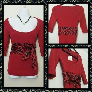 10$ OFF! Red Bebe scoop neck sweater w. satin sash