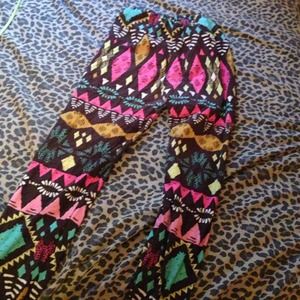Tribal print leggings