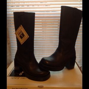 Black Frye Dorian Leather Boots