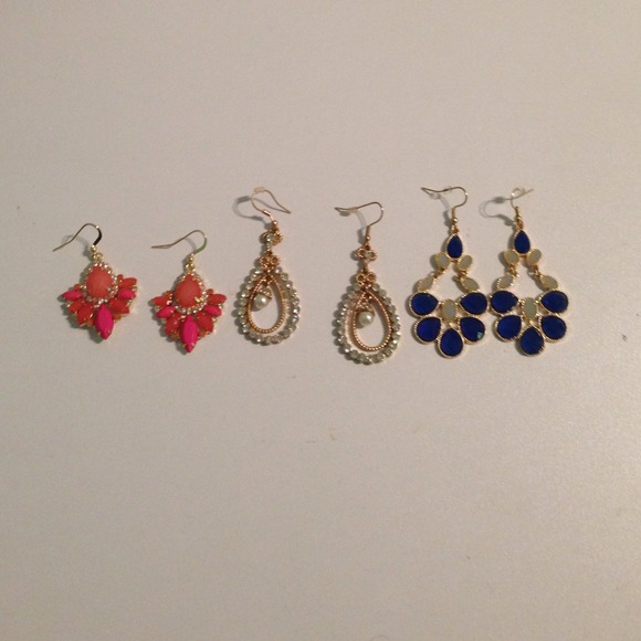 3 pairs of earrings