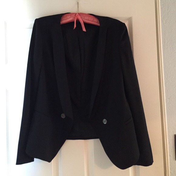 Black Padded Shoulder Jacket